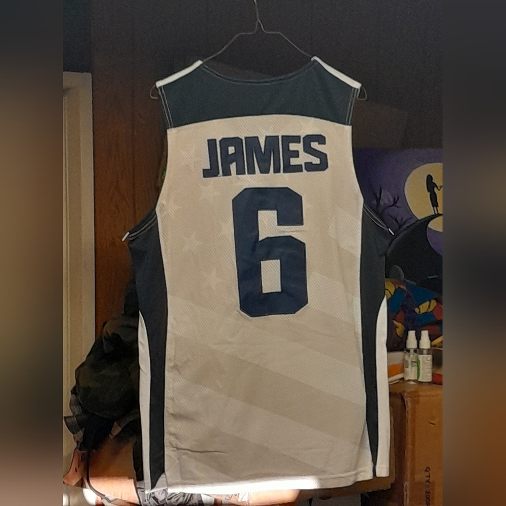 2012 USA Olympic Men Basketball REDEEM TEAM- LeBron James.